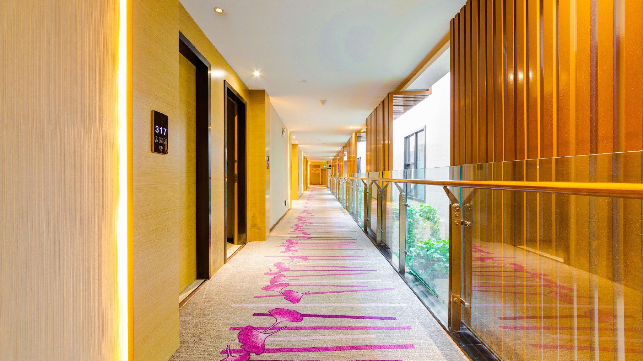 Lavande Hotel (Xi'an Fengcheng 1st Road, City Library Metro Station) 31/52