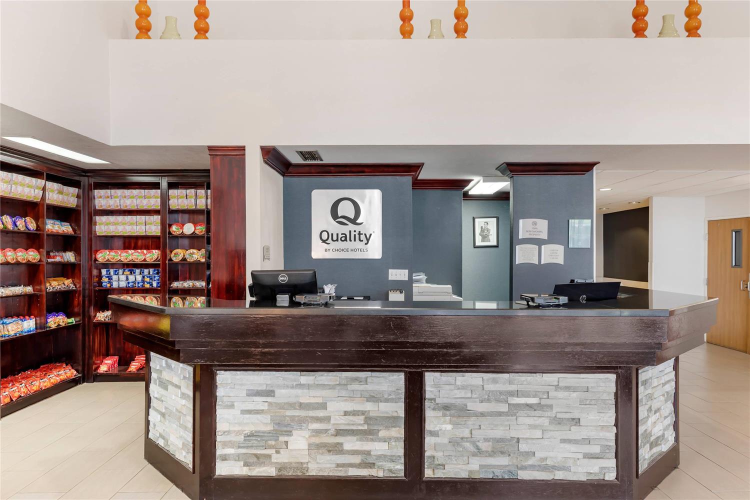 Quality Inn & Suites Denver International Airport 2/42