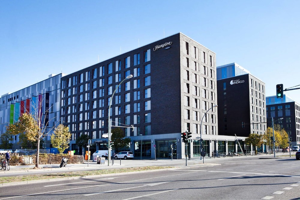 Hampton By Hilton Berlin City East Side Gallery in BERLIN