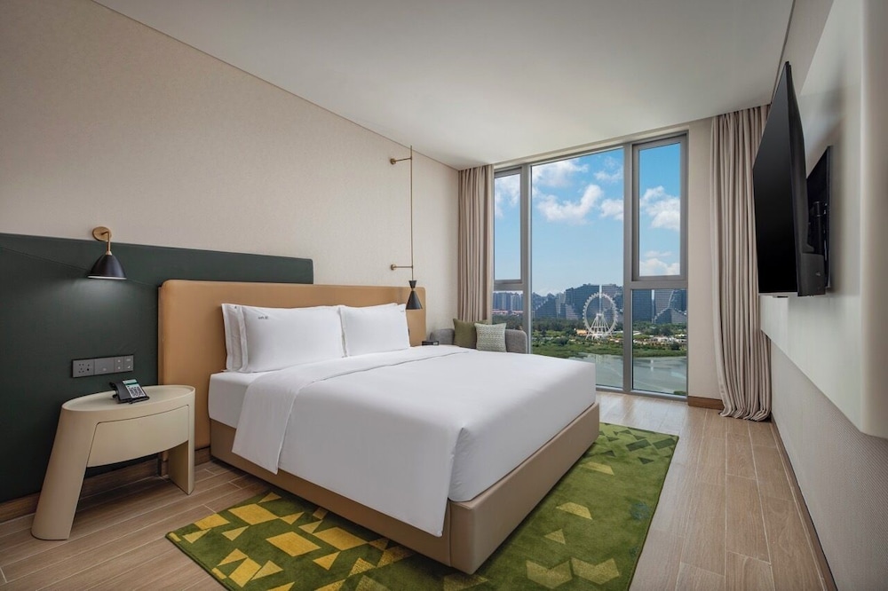 Holiday Inn Beihai Silver Beach by IHG 3/36