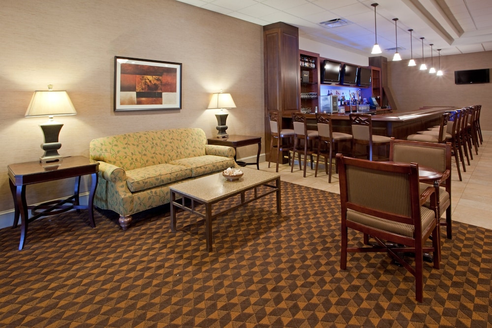 Holiday Inn Charlottesville-Univ Area 40/59