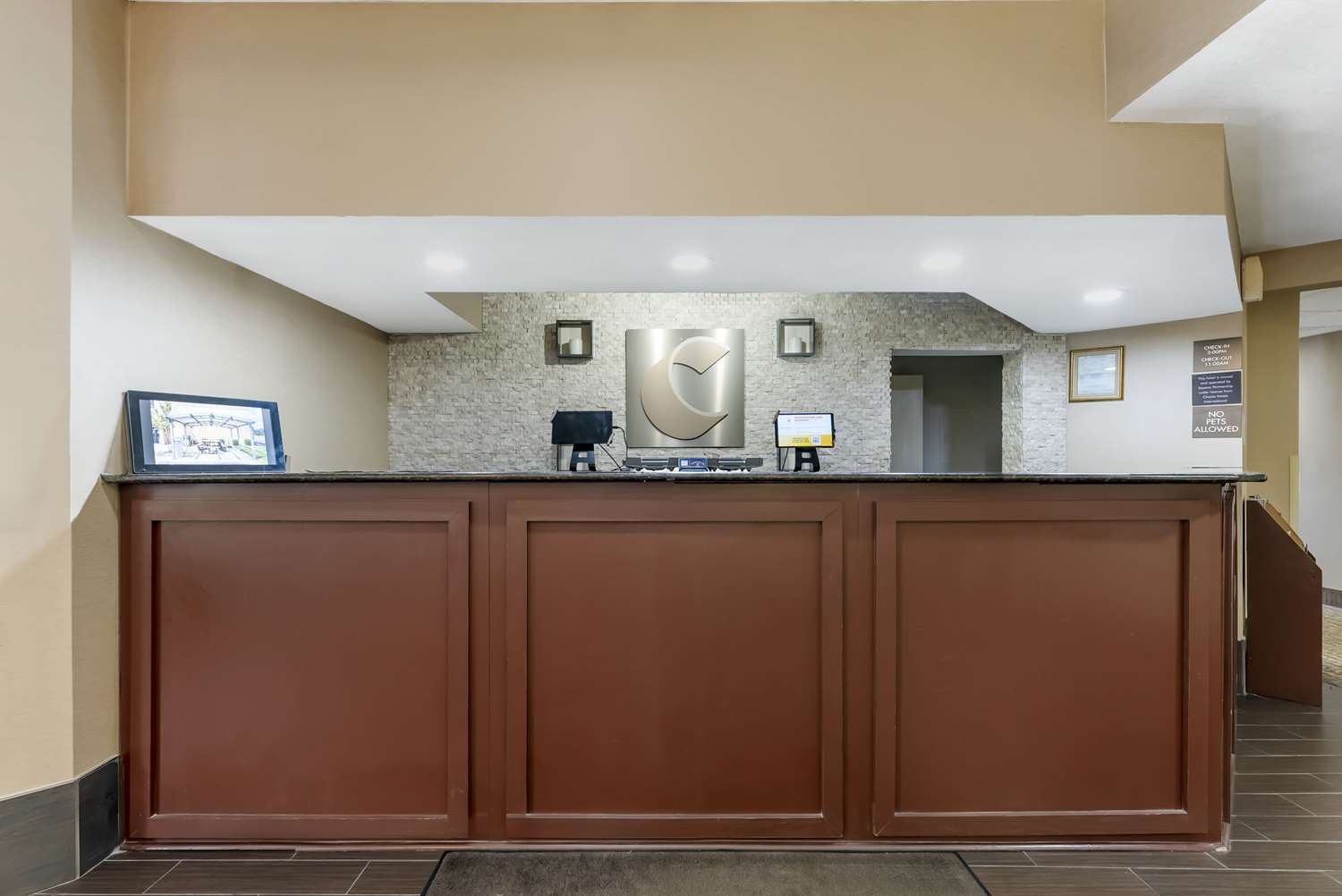 Comfort Inn Brownsville I-40 8/36