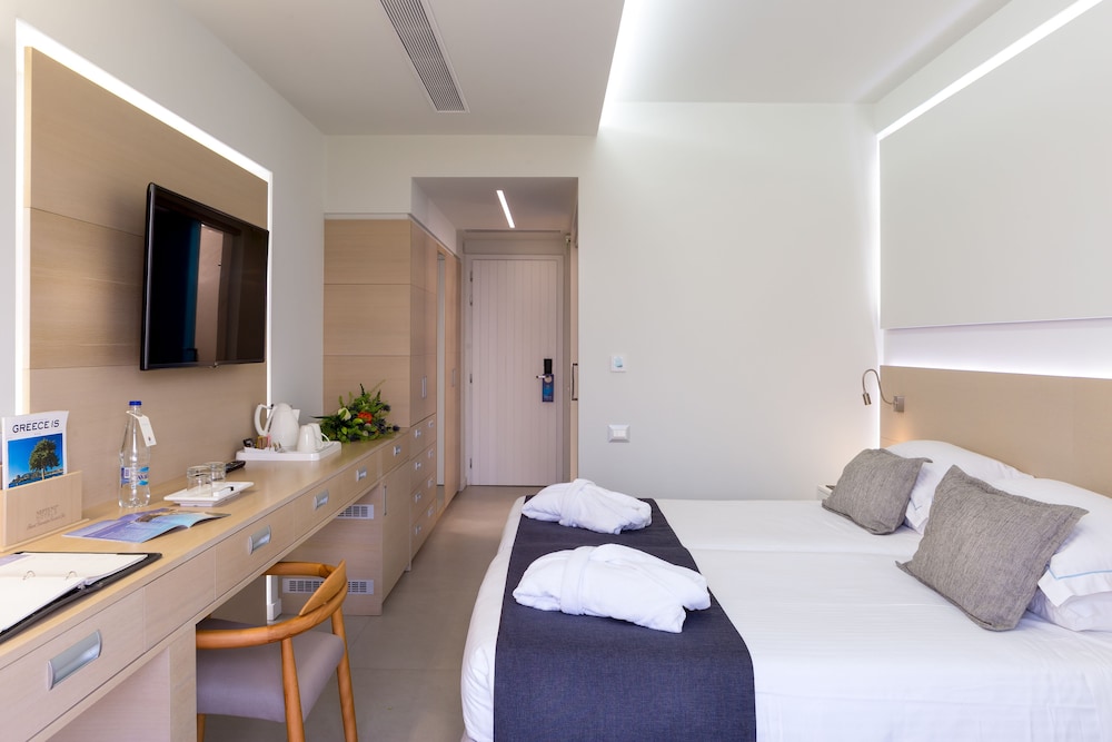 Neptune Luxury Resort 14/78