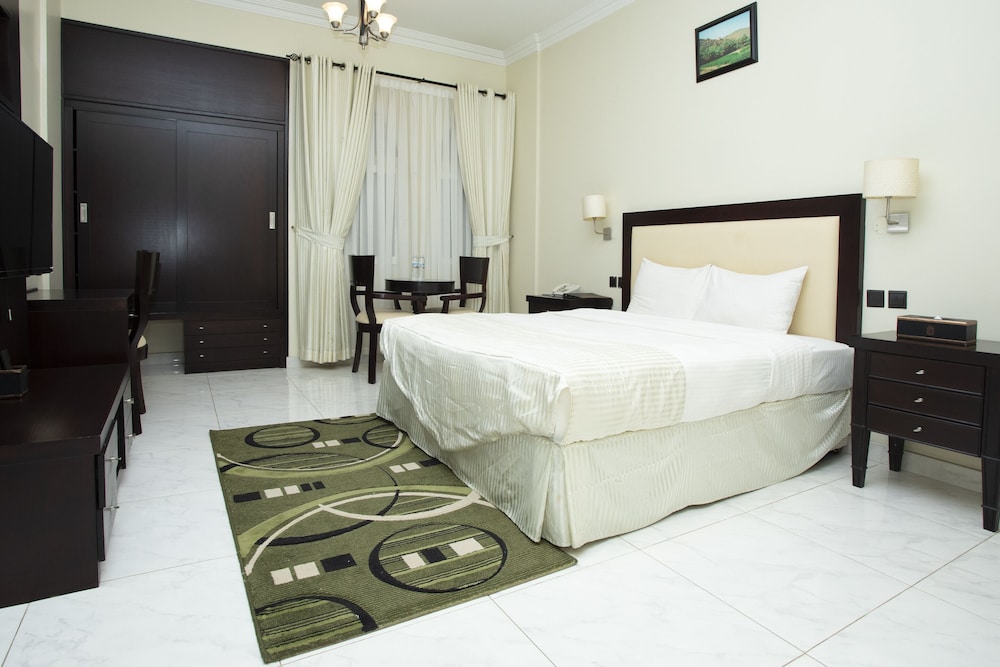 Remas Hotel Suites 17/33