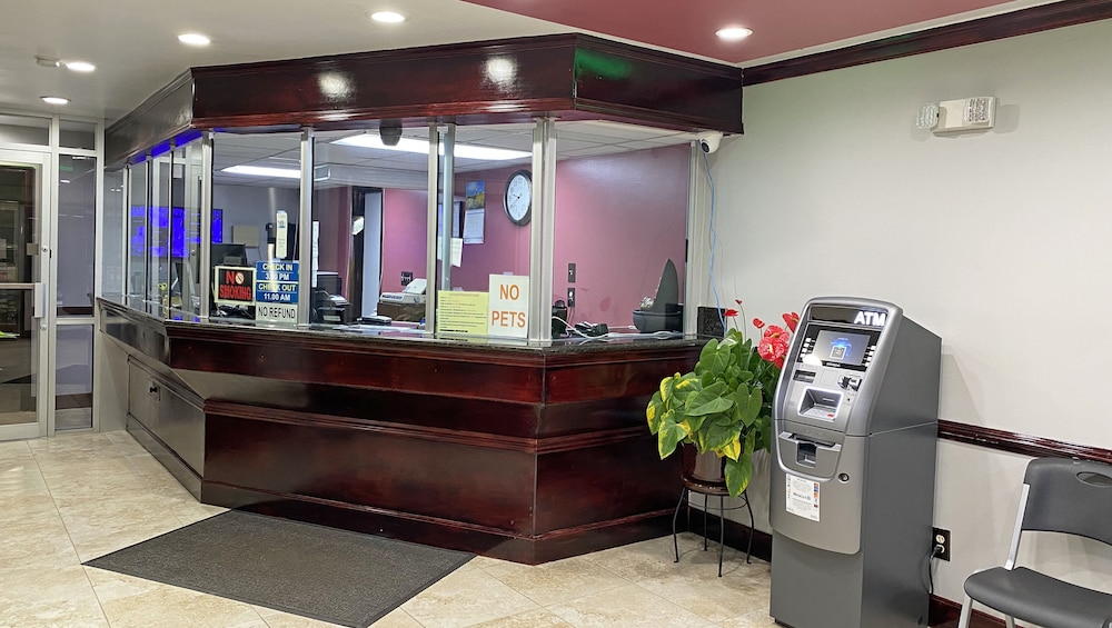 EXPRESS INN NEWPORT NEWS 6/59