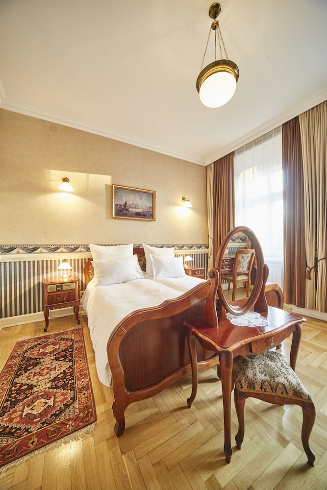 Hotel Pollera 19/37