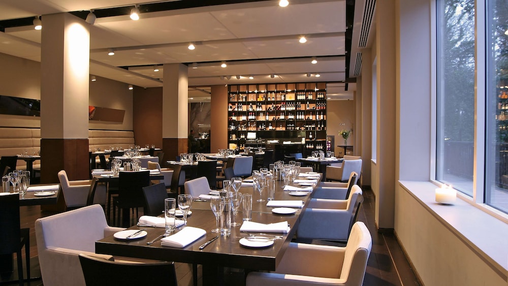 PARK PLAZA CARDIFF 54/60