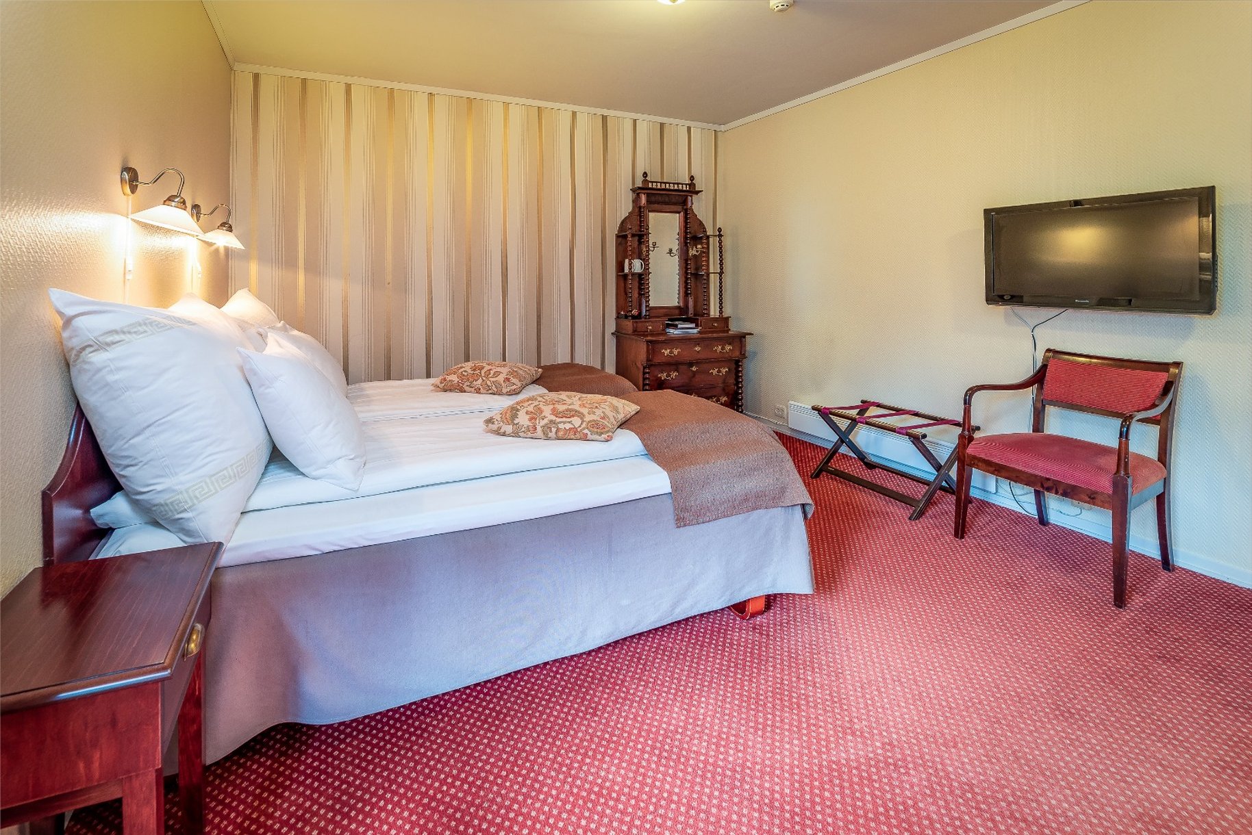 Kronen Gaard Hotell 5/20