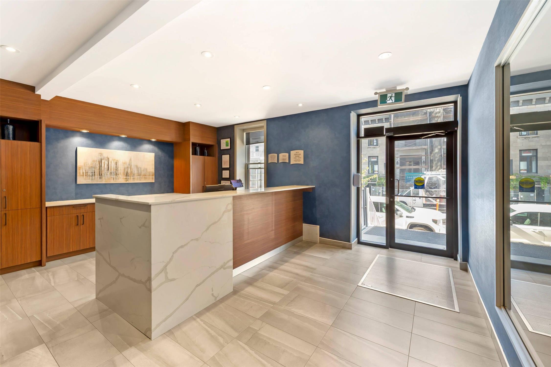 Quality Inn Centre-Ville 10/43