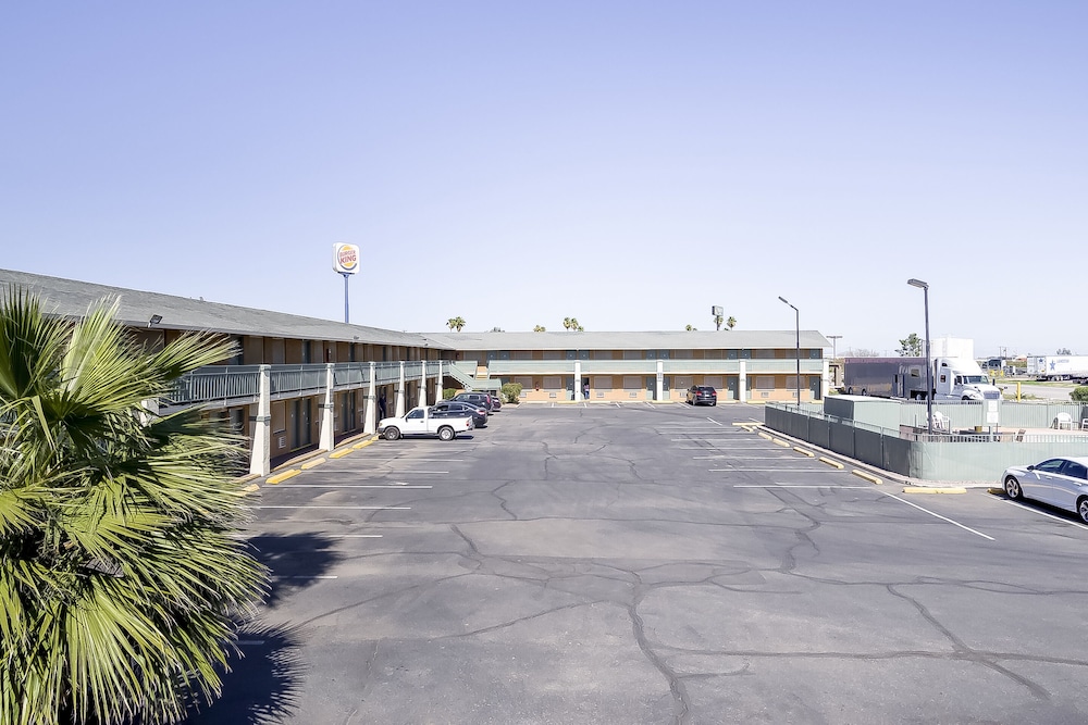 Hotel Eloy Casa Grande near I-10 66/67
