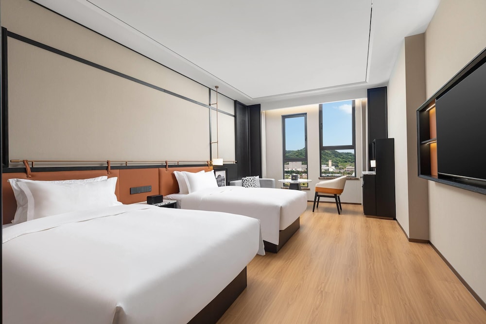 Days Hotel by Wyndham Zhoushan Hi-tech Zone 8/18