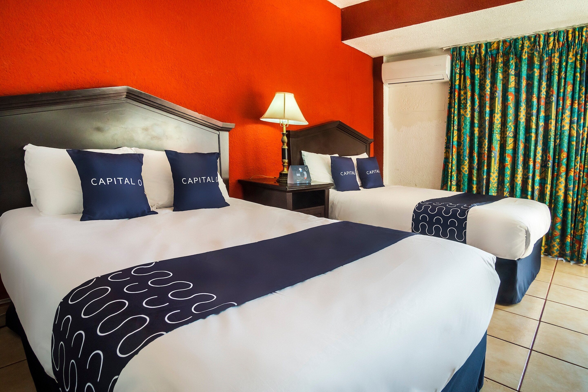 غرفة قياسية بسريرين مزدوجين بإطلالة على البحر، Hotel Costa Ensenada 2/6