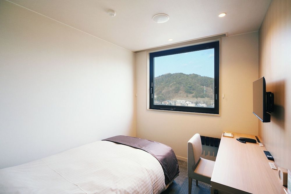 BUSINESS, SINGLE, MOUNTAIN VIEW