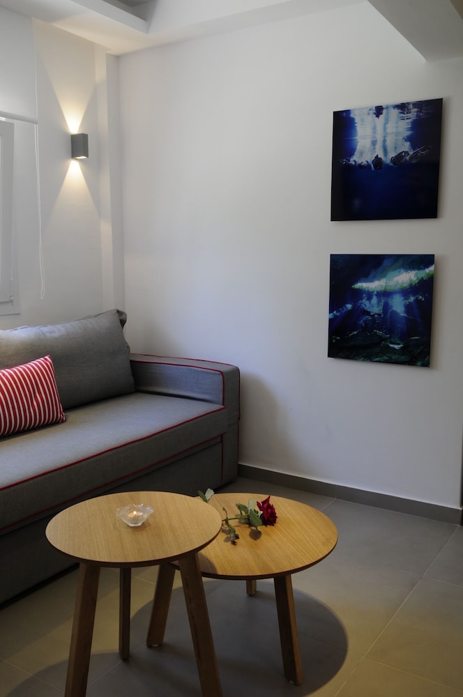 Fillis House 24/41