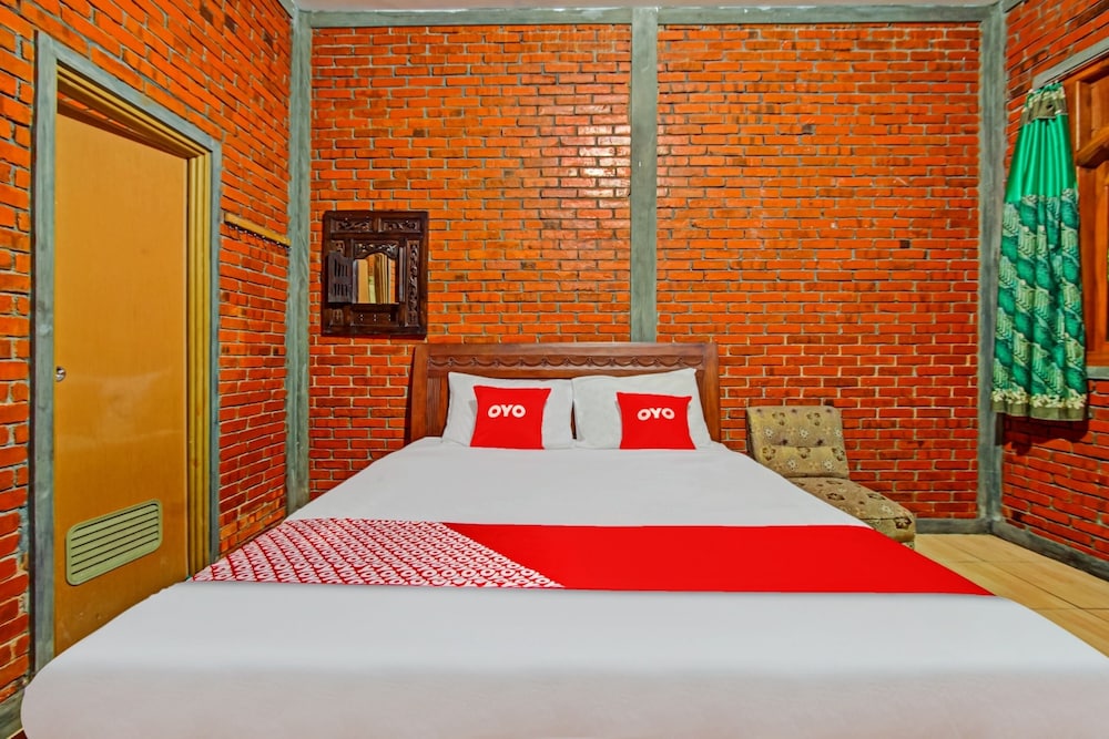 OYO 90031 Villa Papada 5/23