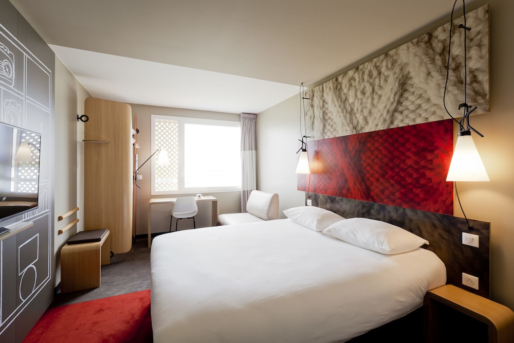 Ibis Lyon Carre De Soie 15/62