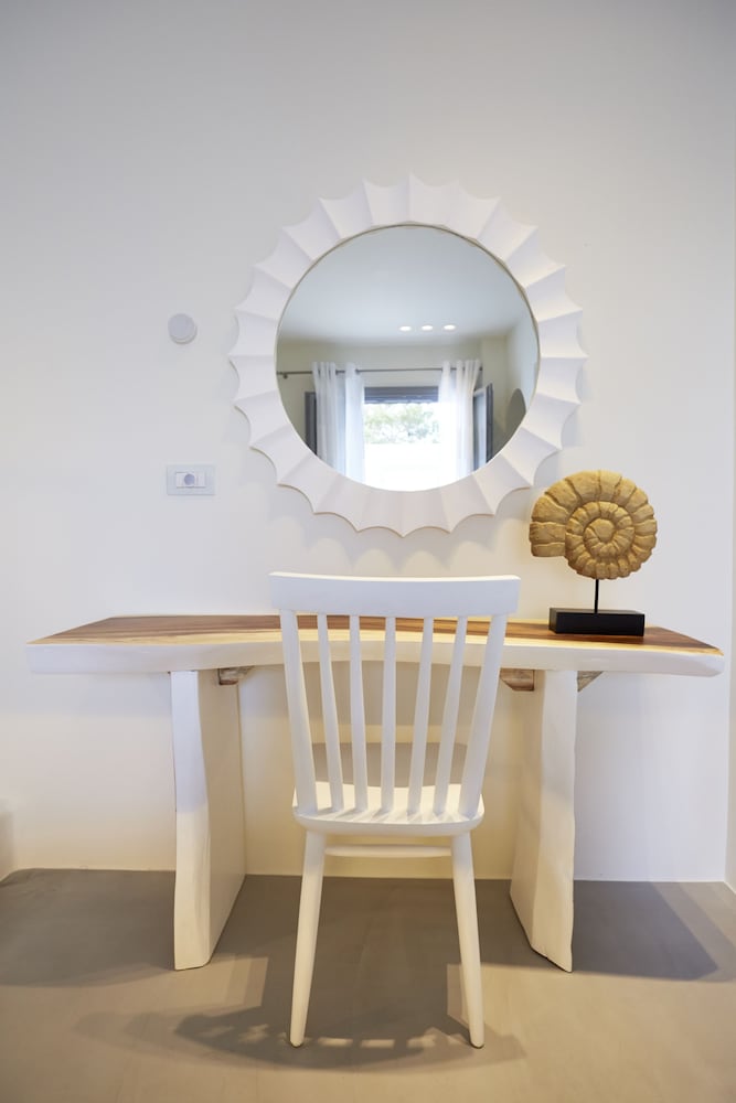 Eolia Kamari Villa 25/34