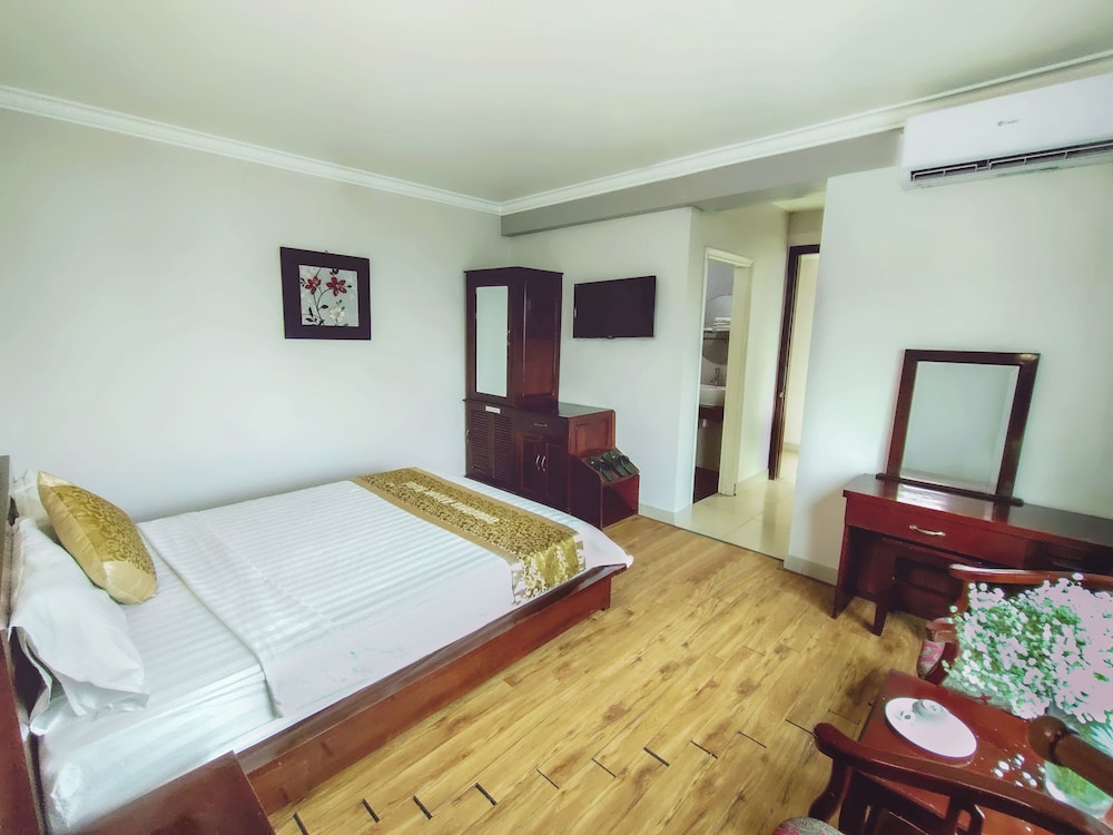 Indochina Airport Hotel 23/45
