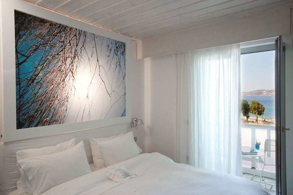 Grace Mykonos Hotel 52/86