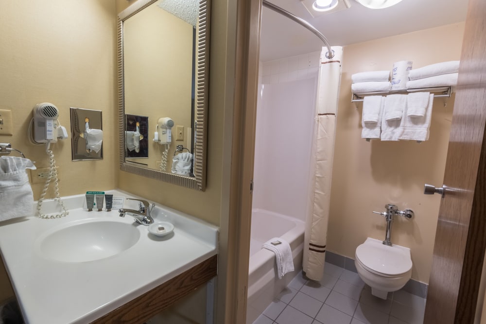 Kahler Inn and Suites - Mayo Clinic Area 7/60
