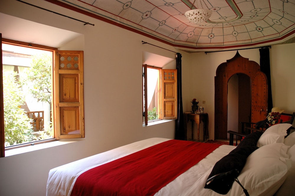 Riad Hidden 6/23