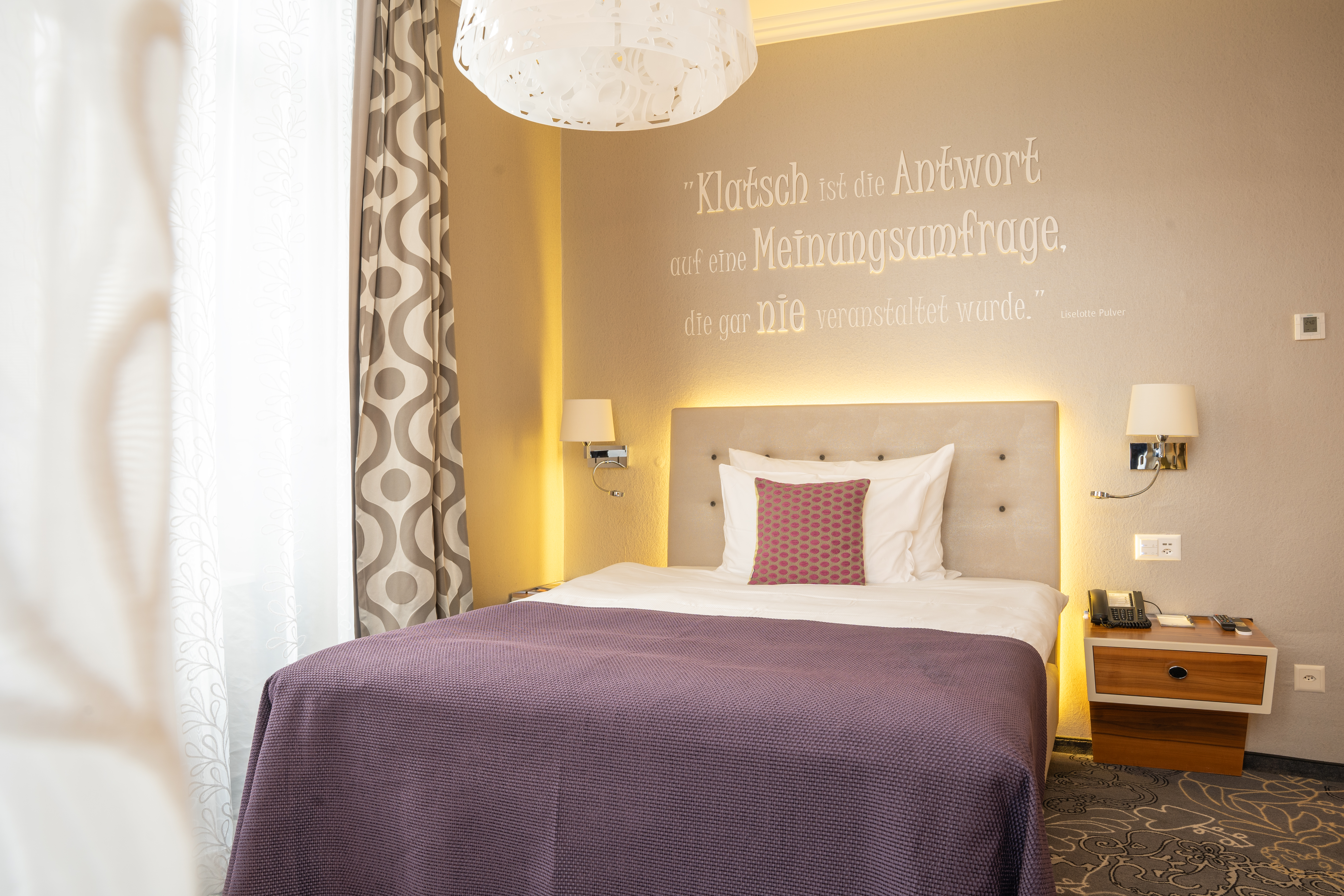 Style Single Room with City View، Schweizerhof 3/6