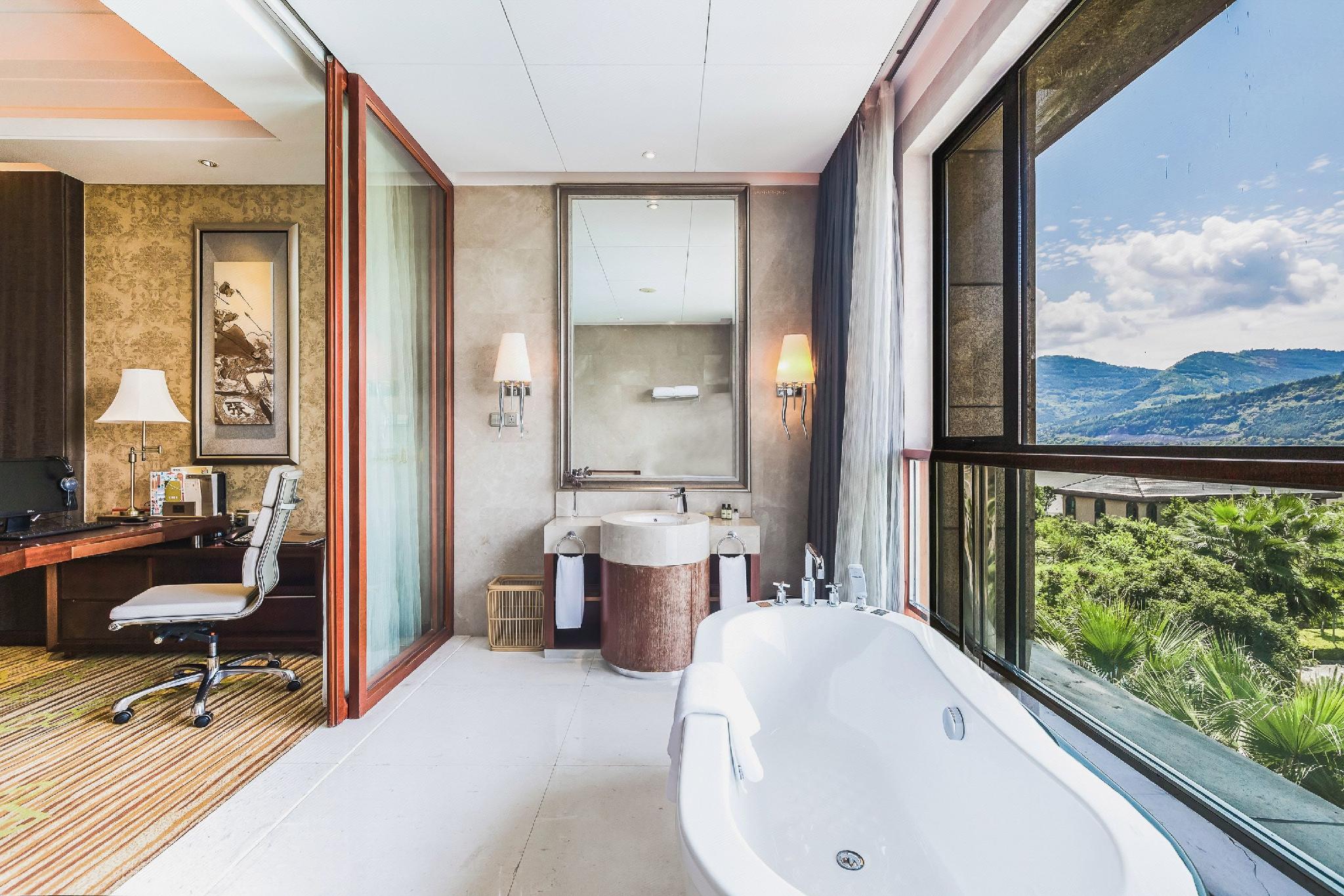 River & Holiday Grand Rezen Hotel YunYang 55/56