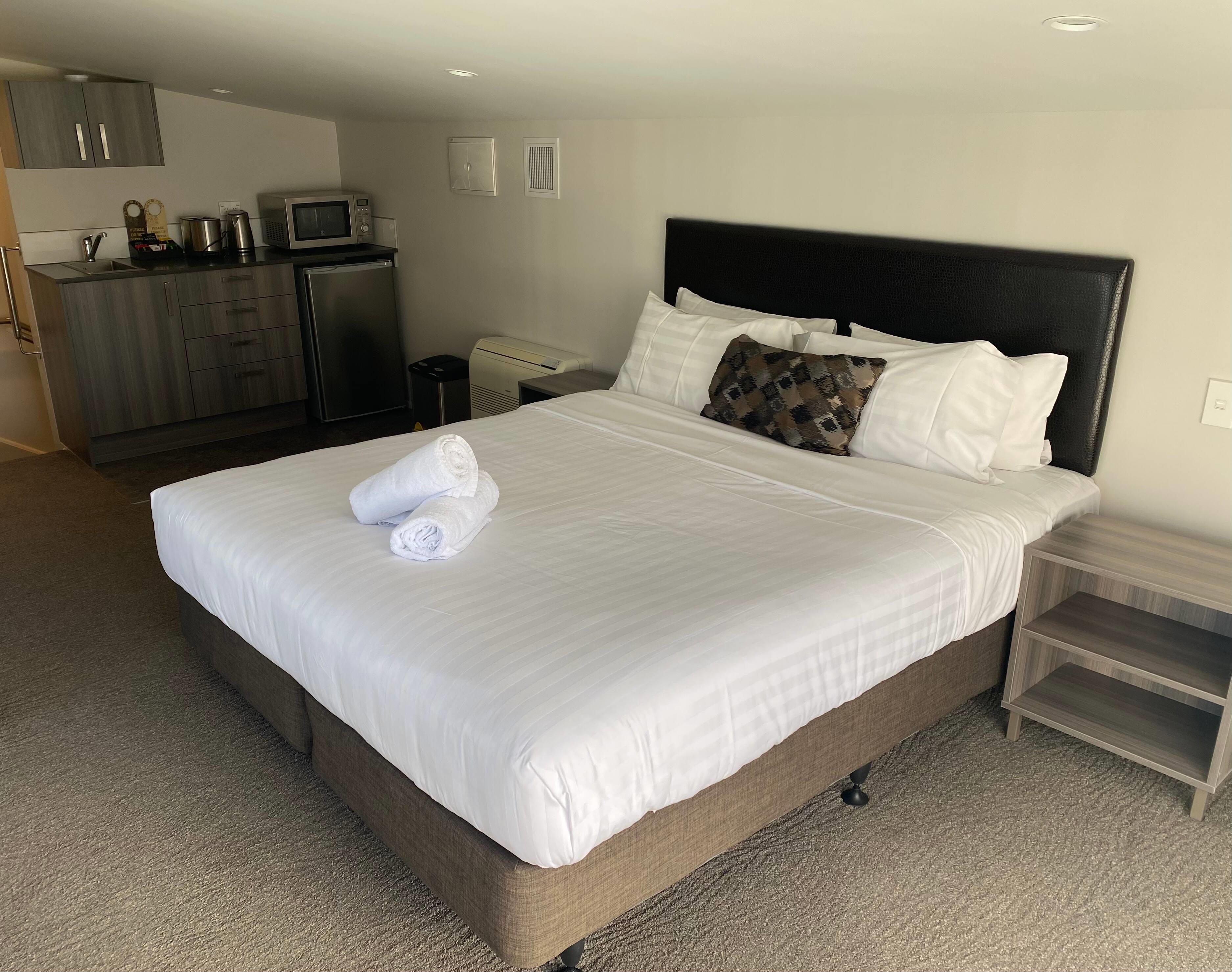 Loft, Studio, Suite, King Bed