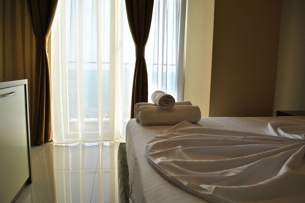 Hotel Frojd 8/22