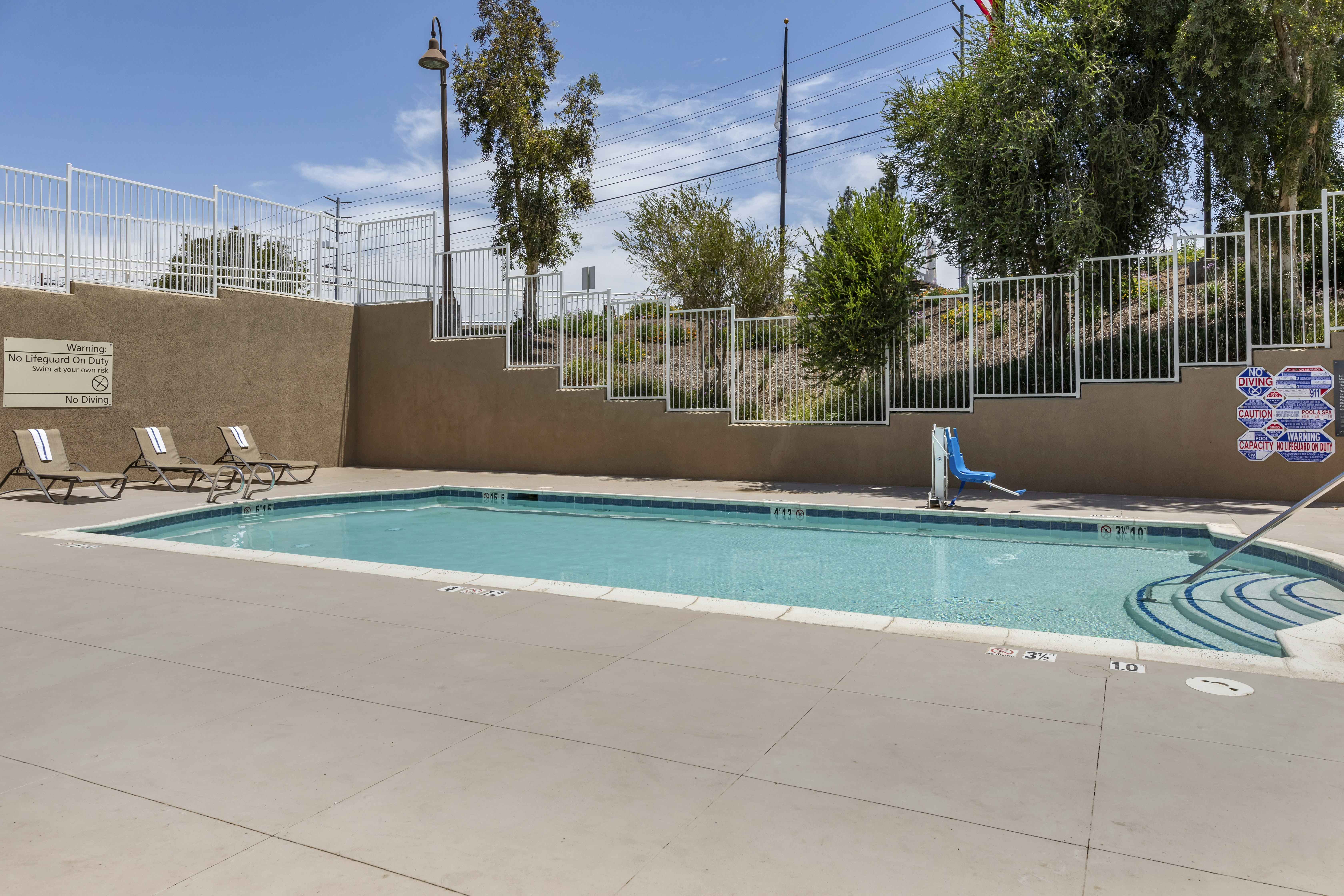 Hampton Inn Norco Corona Eastvale 32/59
