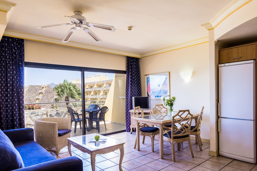 BLUEBAY BEACH CLUB 13/41