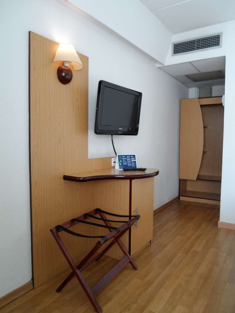 Travelodge Barcelona del Valles 7/55