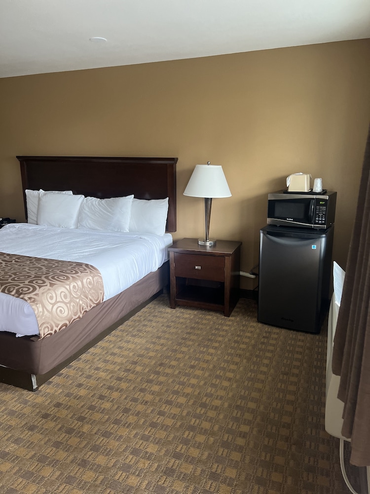 Guesthouse Inn & Suites Montesano 7/34
