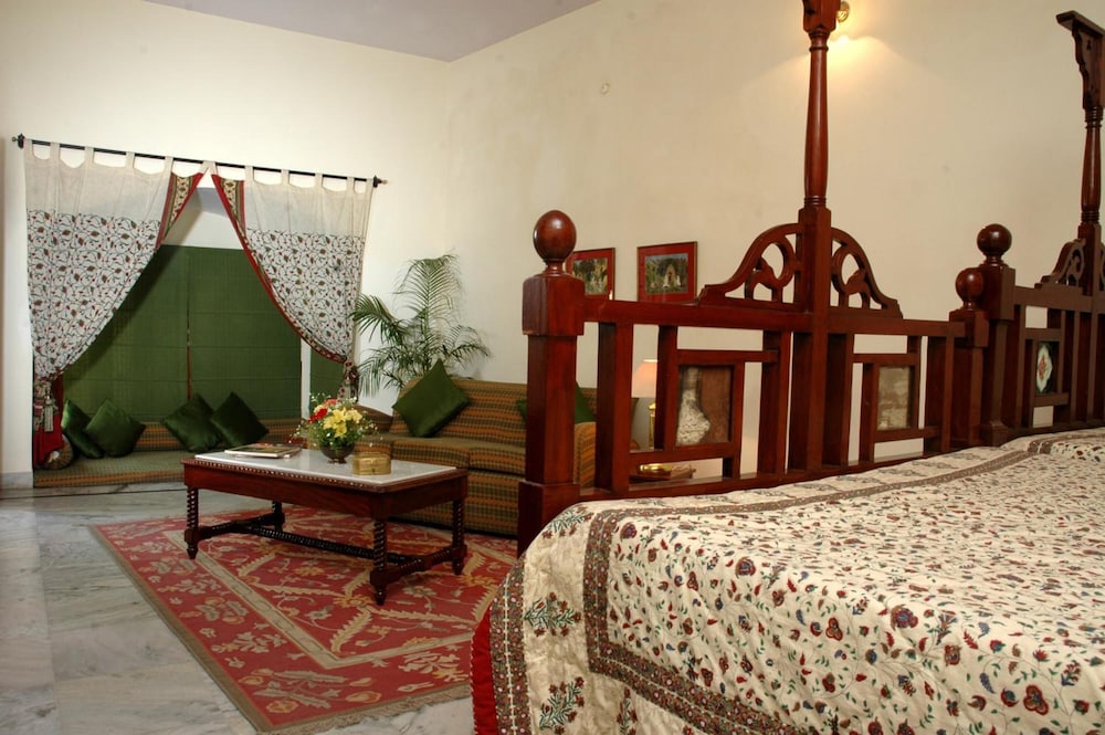 Mandawa Haveli 53/70