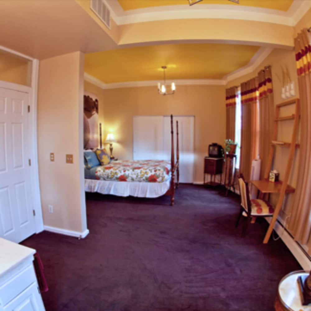 Queen Anne Bed And Breakfast 23/70