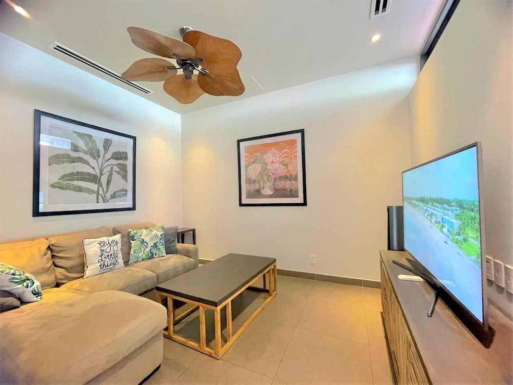 Sanctuary Resort Community 48/75