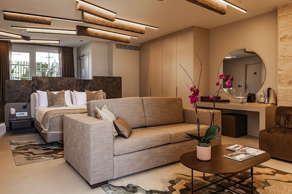 Iniala Harbour House 36/48