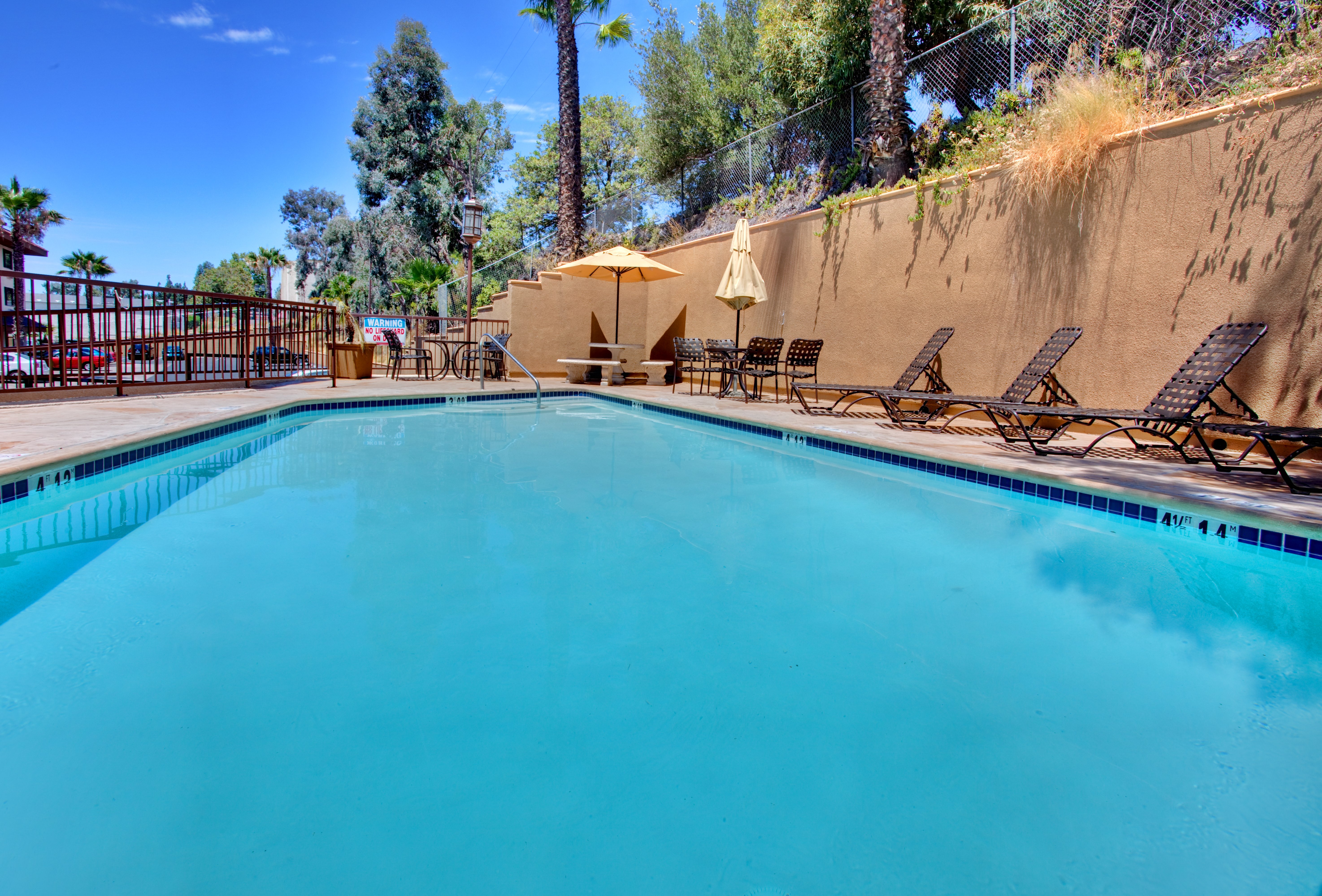 Holiday Inn Express La Mesa Near SDSU 38/72