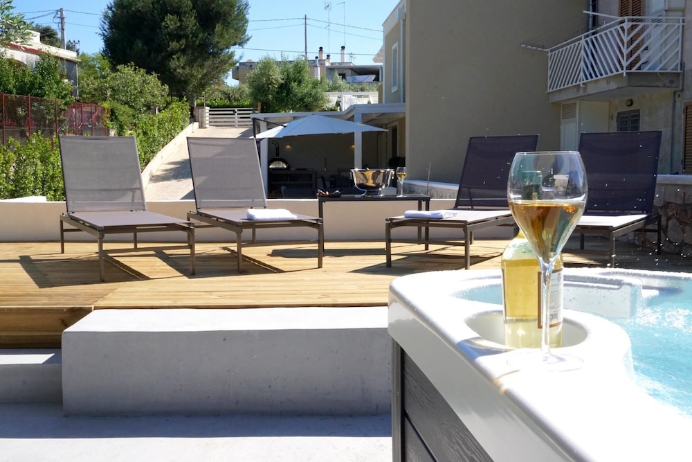 Villa Nucci 36/48