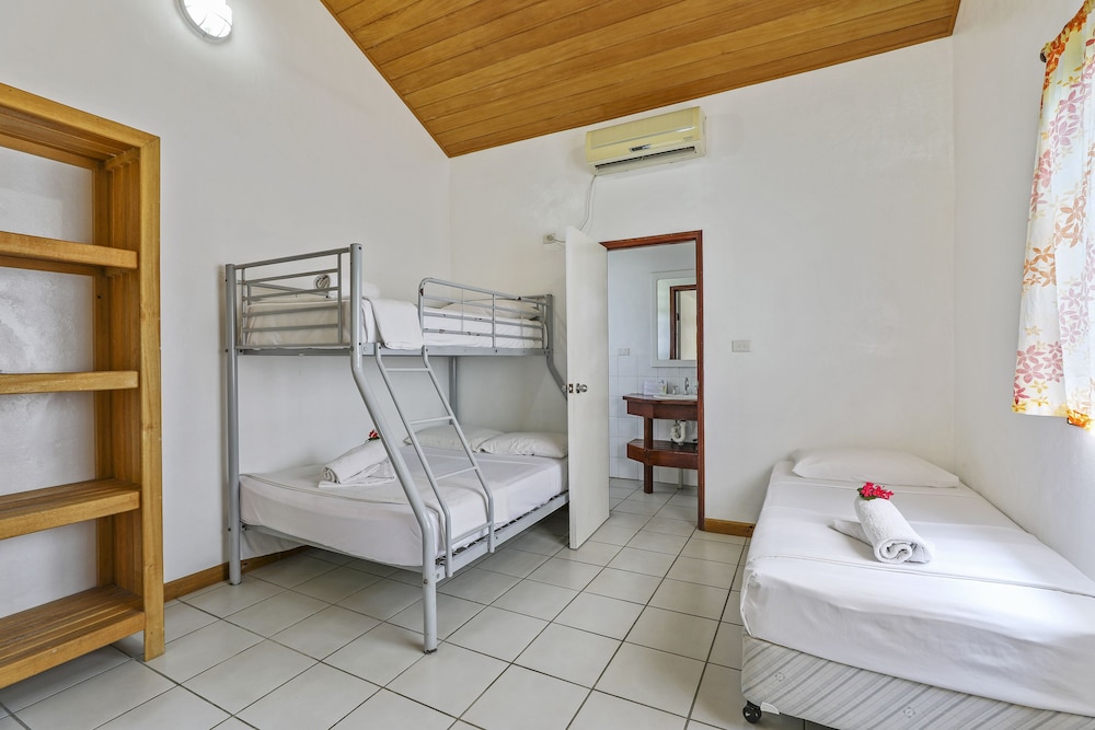 Beachfront Resort 12/50