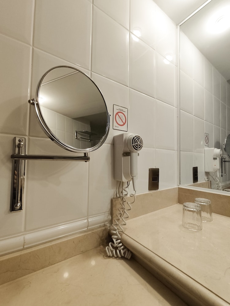 Hotel Alborada 34/57