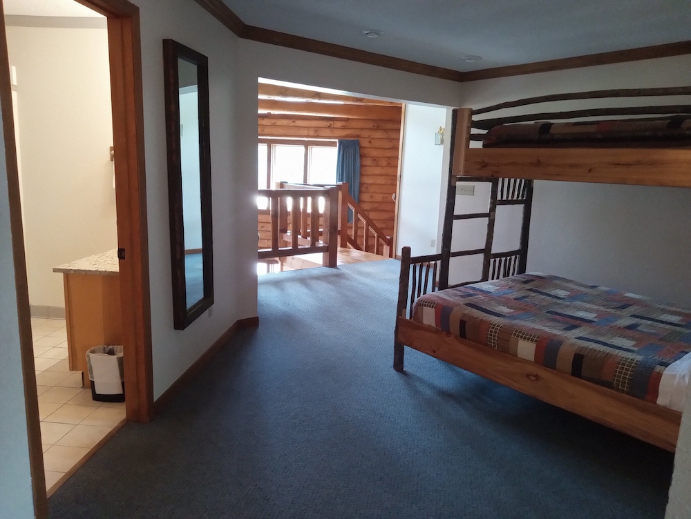 CENTERSTONE RESORT LAKE-AIRE 17/59
