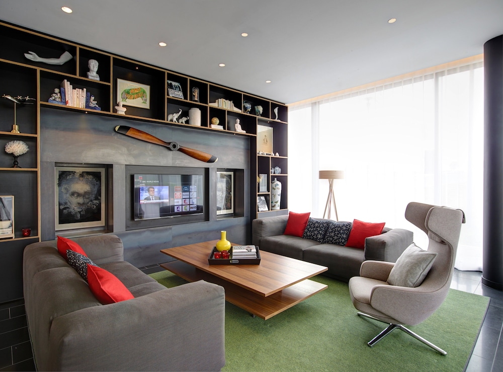 CITIZENM PARIS CHARLES DE GAULLE 30/48