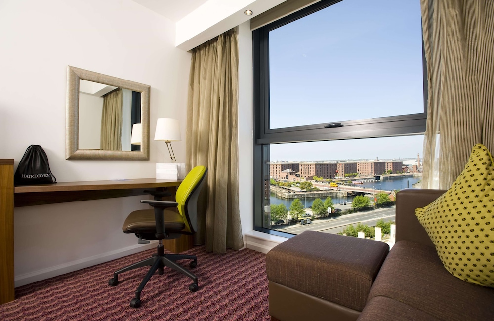 HAMPTON BY HILTON LIVERPOOL/CITY CENTRE 51/56