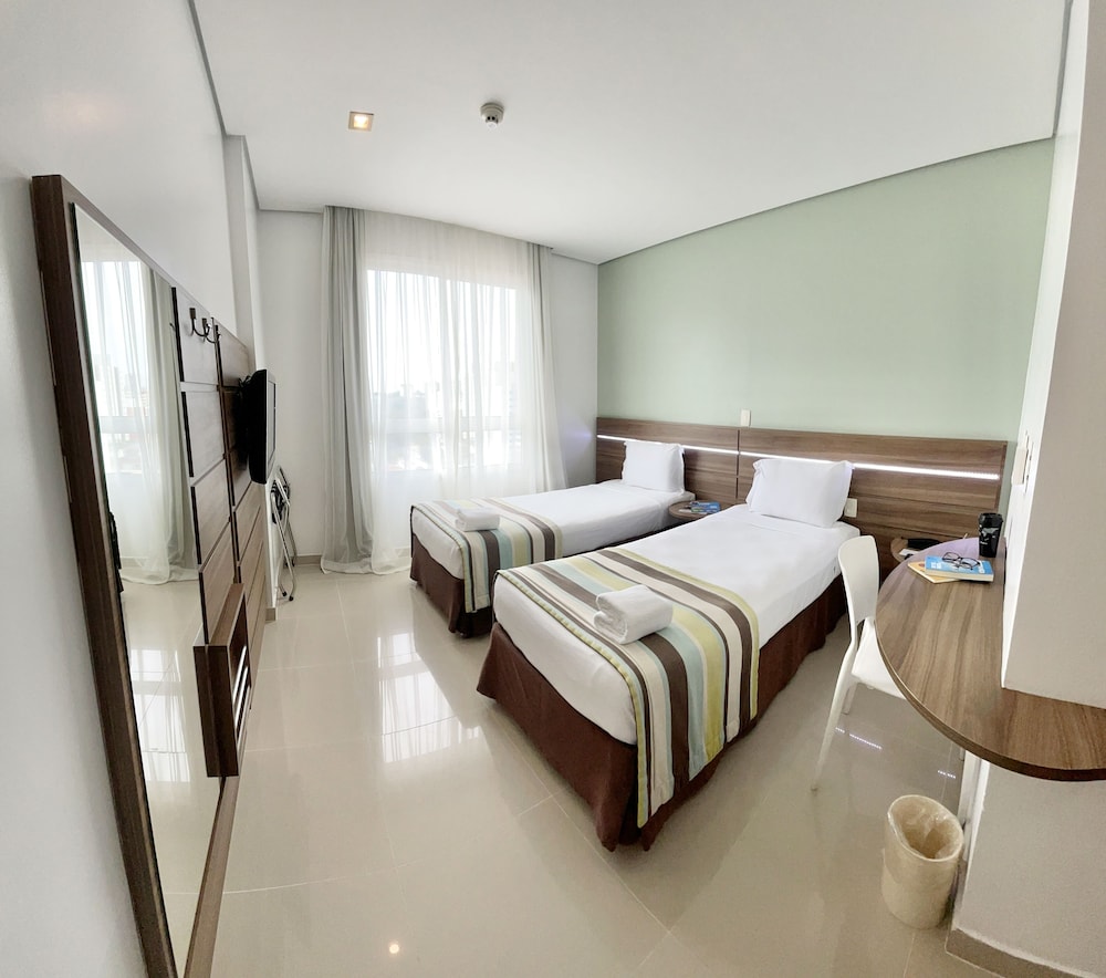 Hotel Express Vieiralves 13/50