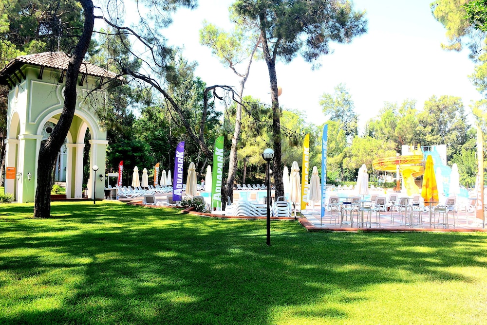 Meder Resort 41/50