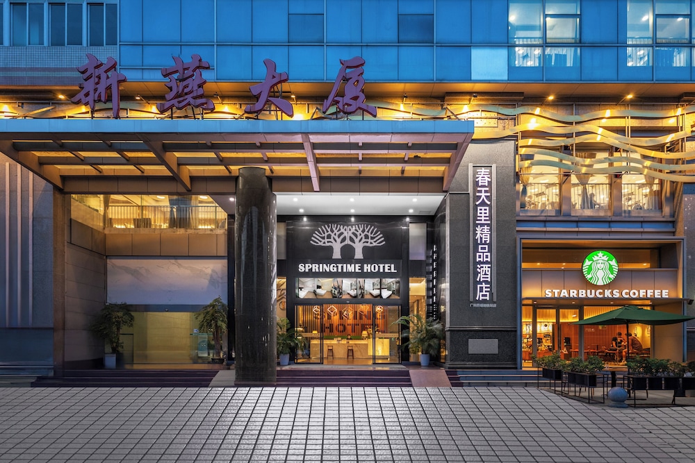 Spring Time Hotel 1/50