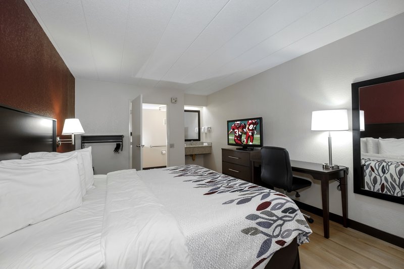 Red Roof Inn Cleveland - Medina 2/15