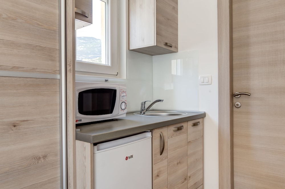 Almare Apartments Budva 46/50