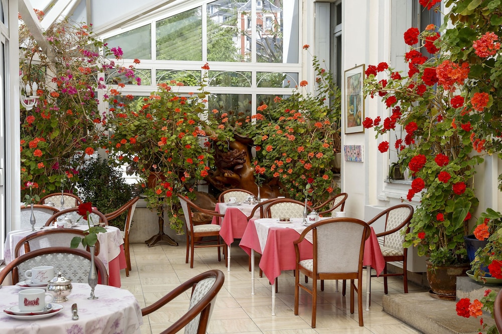 Hotel L Ecrin In Honfleur 52/66